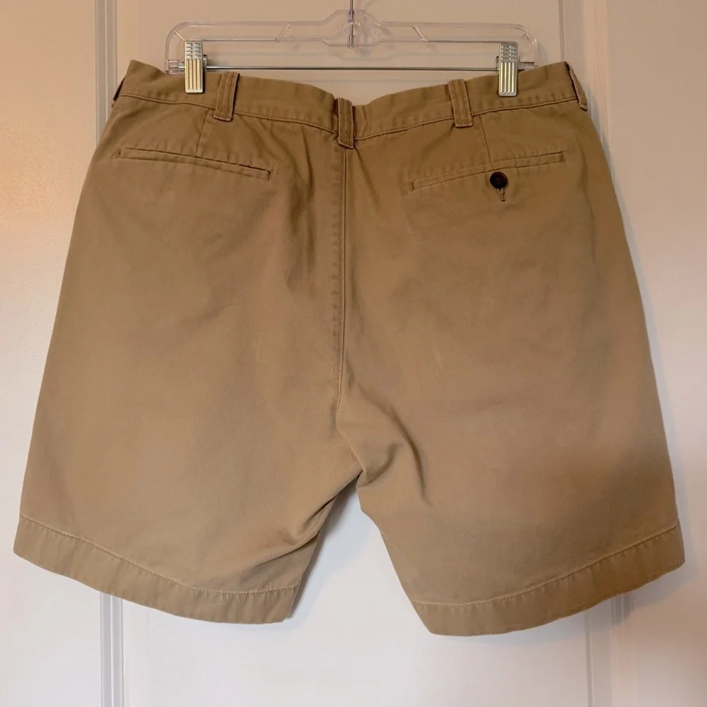 J. Crew Men’s Gramercy Tan Flat Front Size 35 Classic Style Shorts